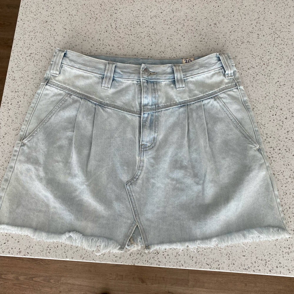free people light wash denim skirt